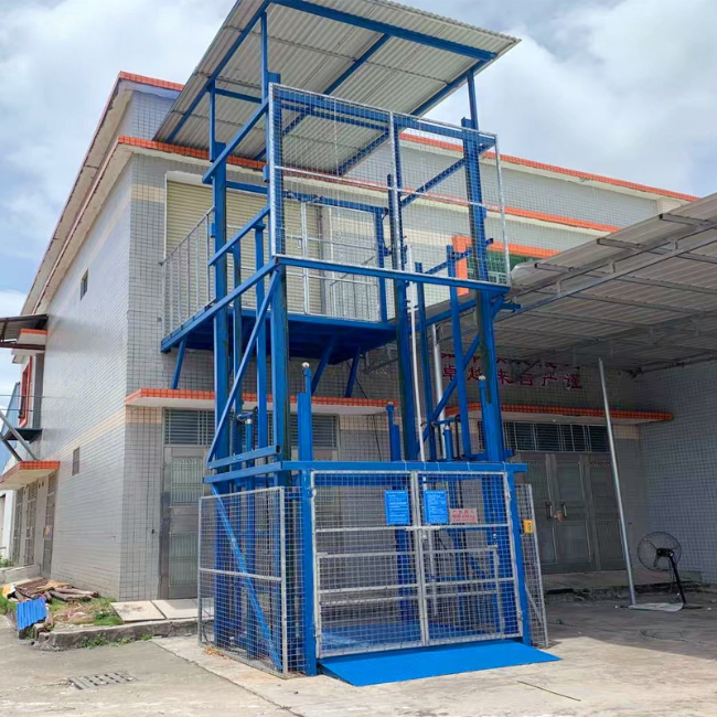 安溪建材厂室外升降货梯安装